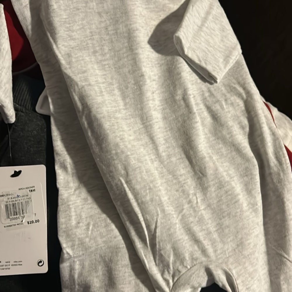 Nike onesie - Picture 5 of 6